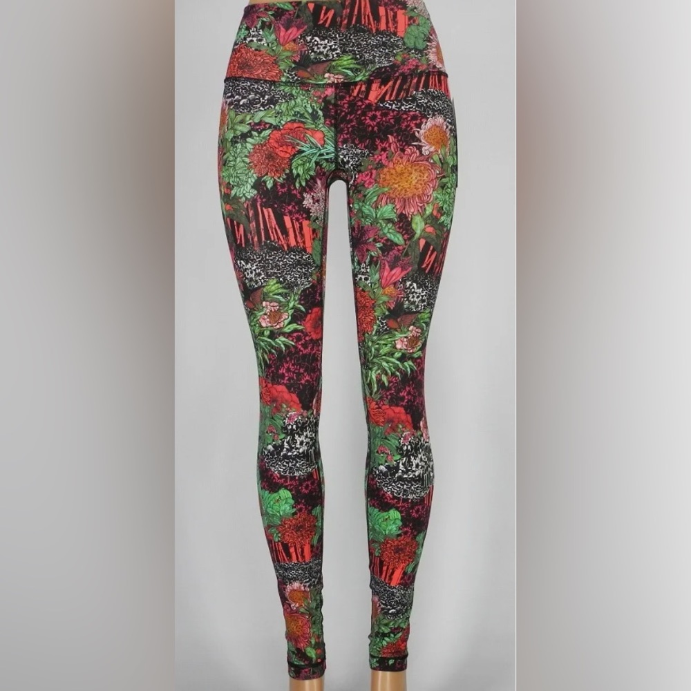 Lululemon Floral High Waisted Wunder Unders